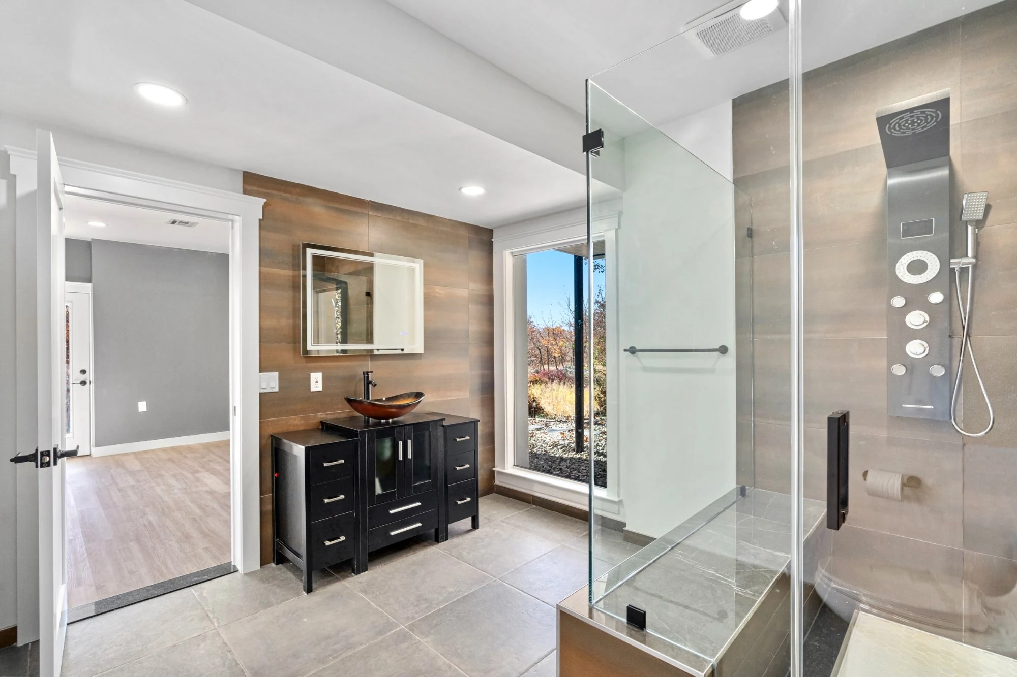 Spa shower